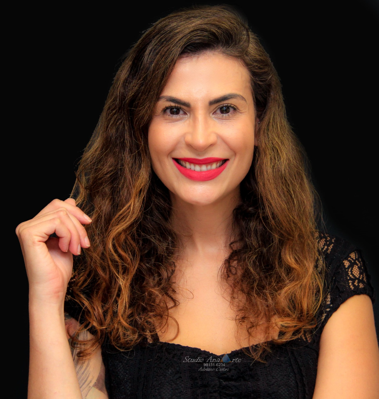 Amanda Menezes